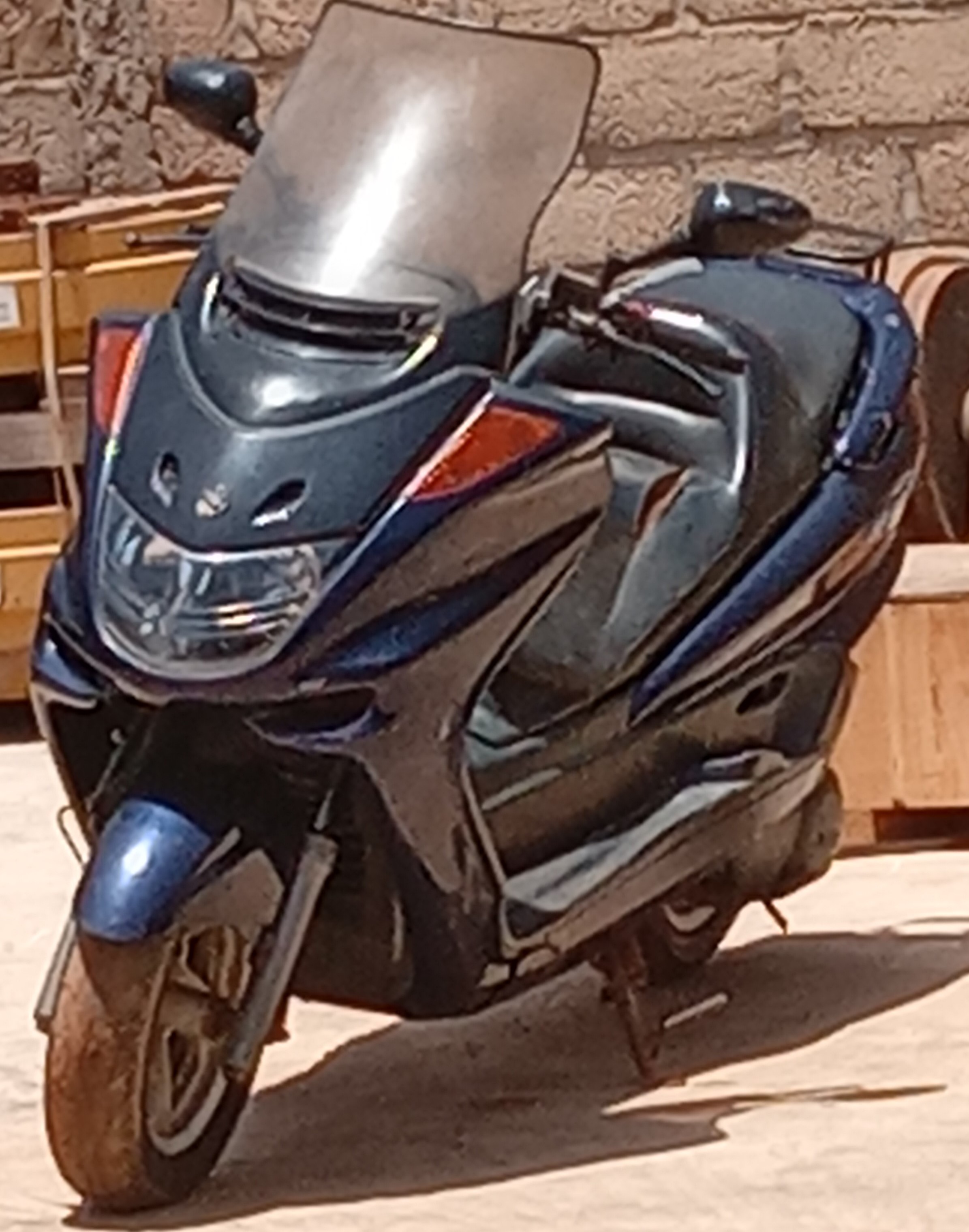 SCOOTER MAJESTY 250 EN PANNE