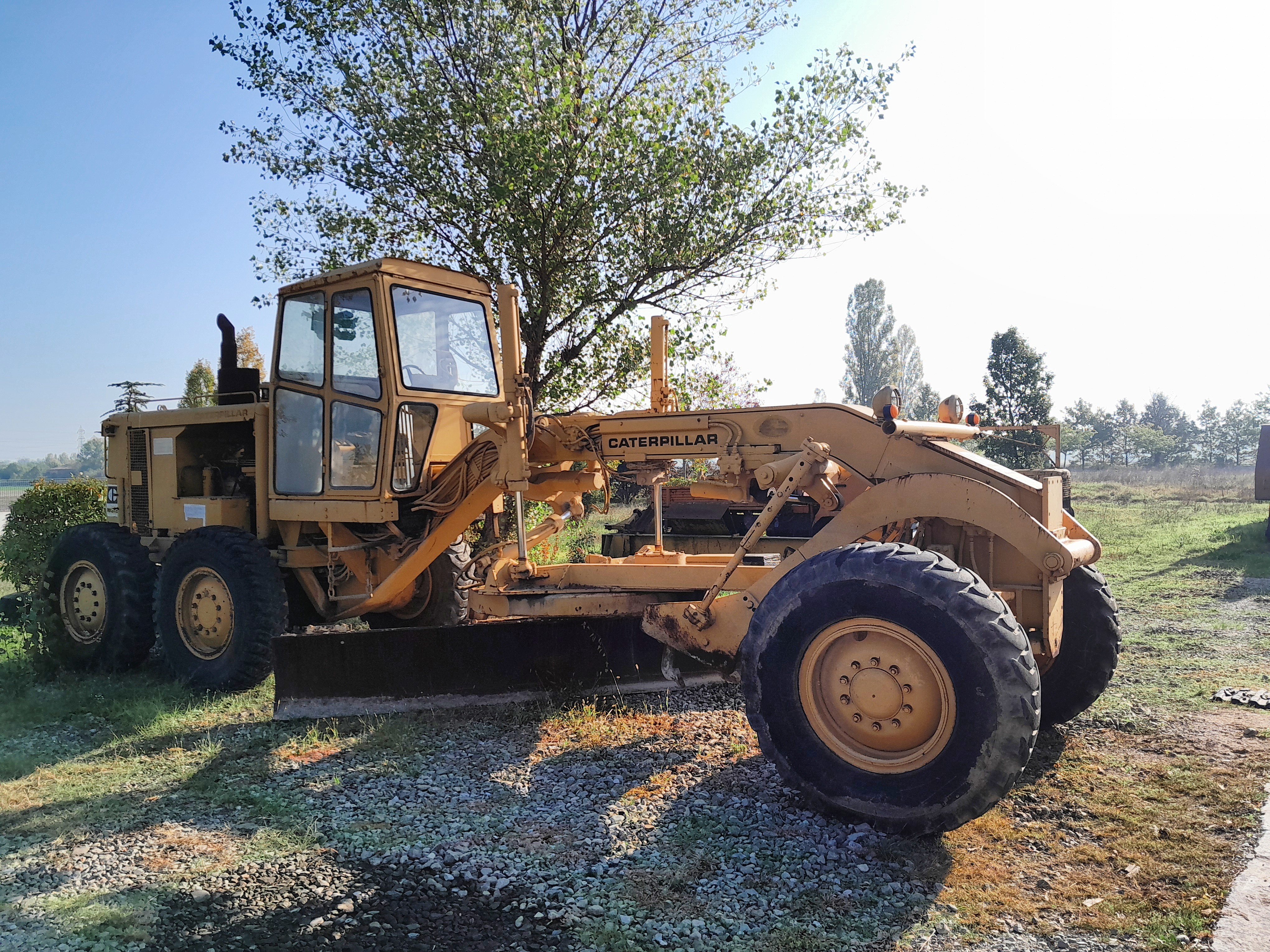 GRADER CATERPILLAR 12 G